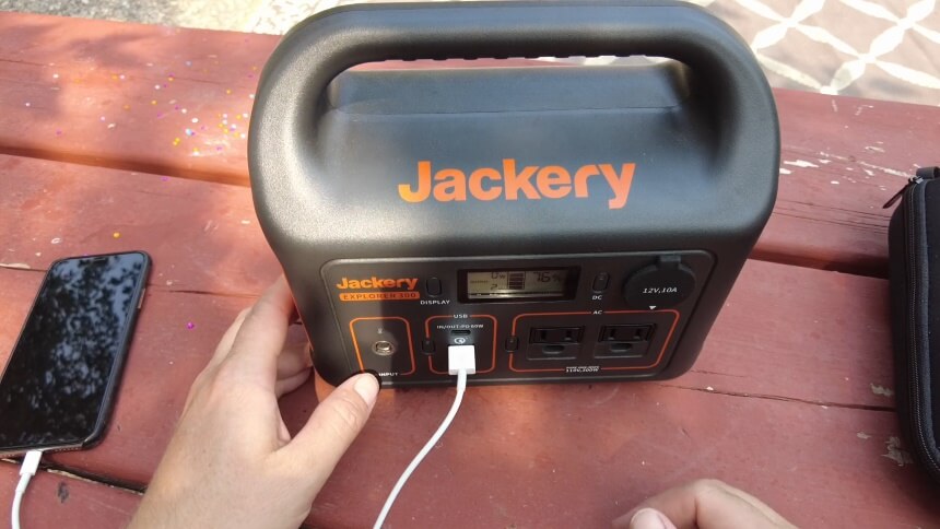 Jackery 300 Review - Is This Power Station Durable Enough?