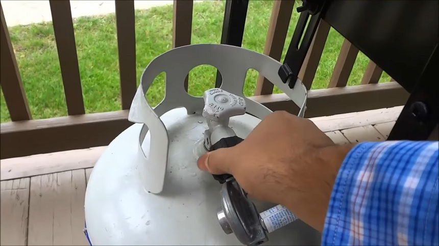 How to Remove Propane Tank from Grill? Easy-to-Follow Instructions