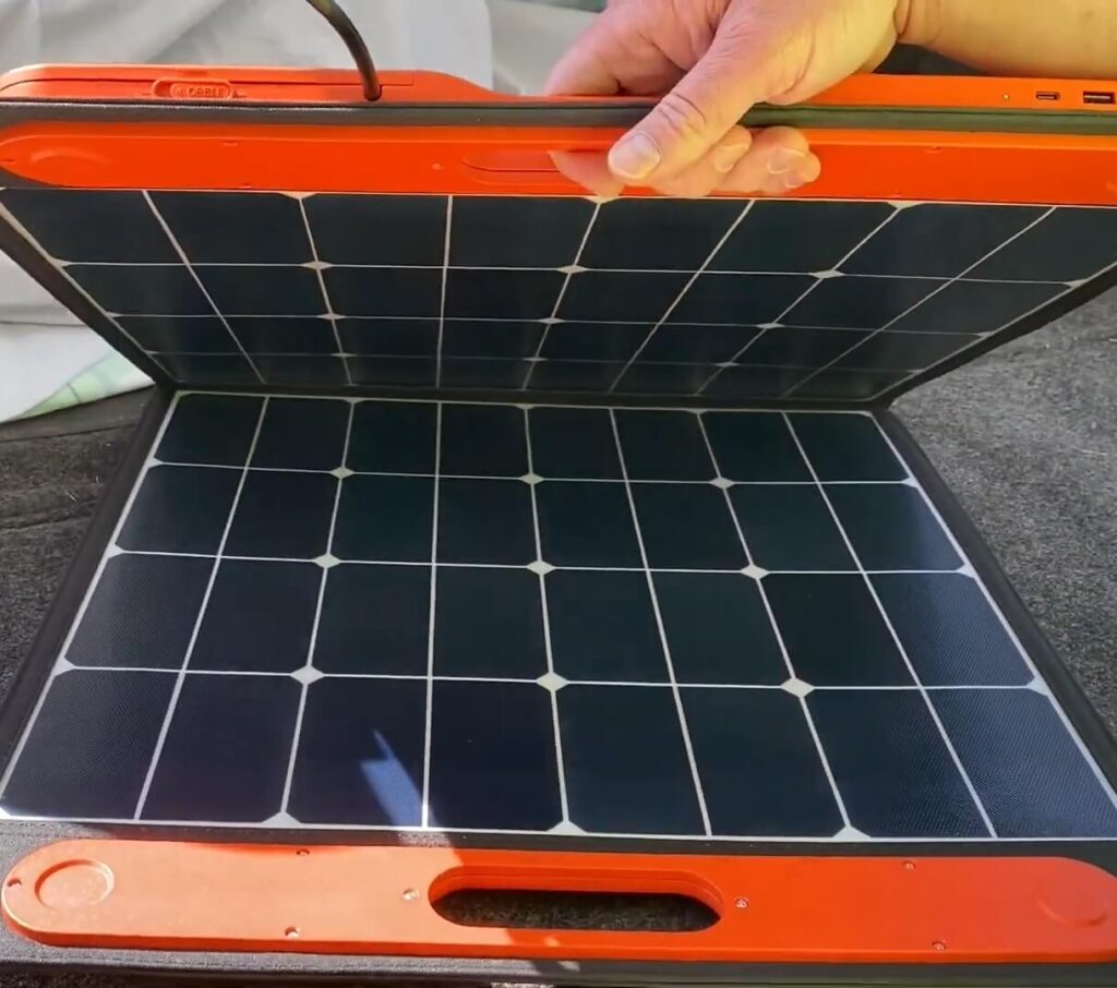 Jackery SolarSaga 100W Portable Solar Panel Review