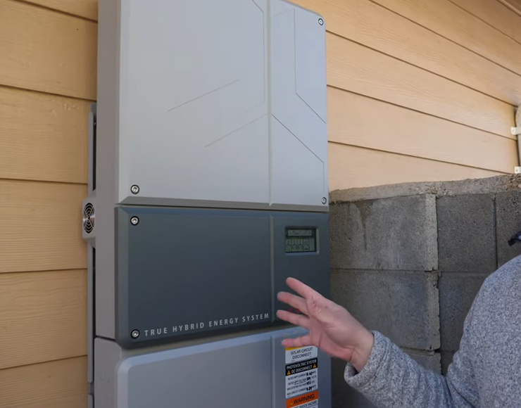 Outback Power SkyBox Grid-Tie Hybrid Inverter Review